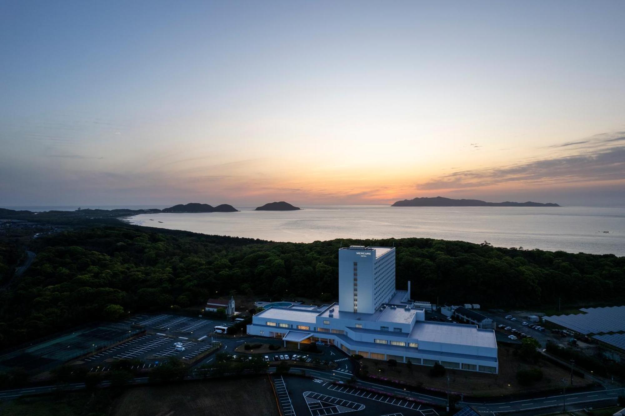 Mercure Fukuoka Munakata Resort & Spa Екстер'єр фото